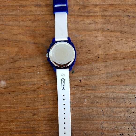Coach Watch - Picture 4 of 6